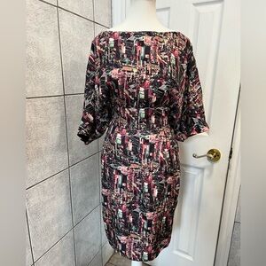Machka Elegant Pink and Black Abstract Dress